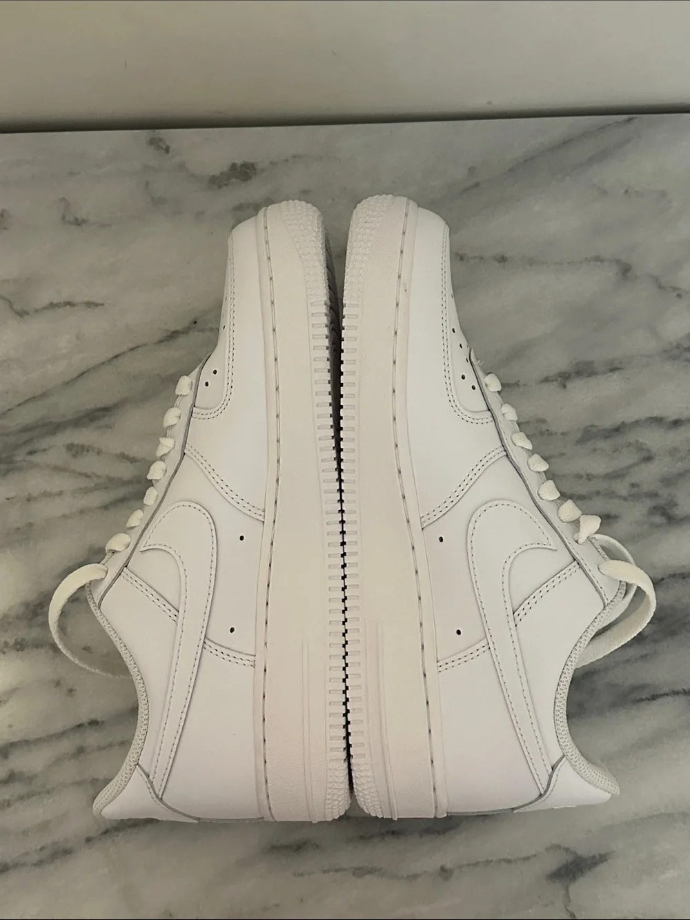 Nike Air Force 1 White Leather Low-Top Sneakers size 9 NWOB